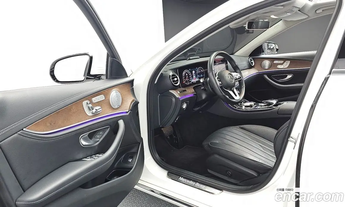 Mercedes-Benz E-Class 2020 2.0 автомат (гидро), фото 13 Mercedes-Benz E-Class 2020 2.0 автомат (гидро), фото 13