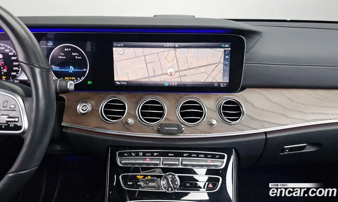 Mercedes-Benz E-Class 2020 2.0 автомат (гидро), фото 19 Mercedes-Benz E-Class 2020 2.0 автомат (гидро), фото 19
