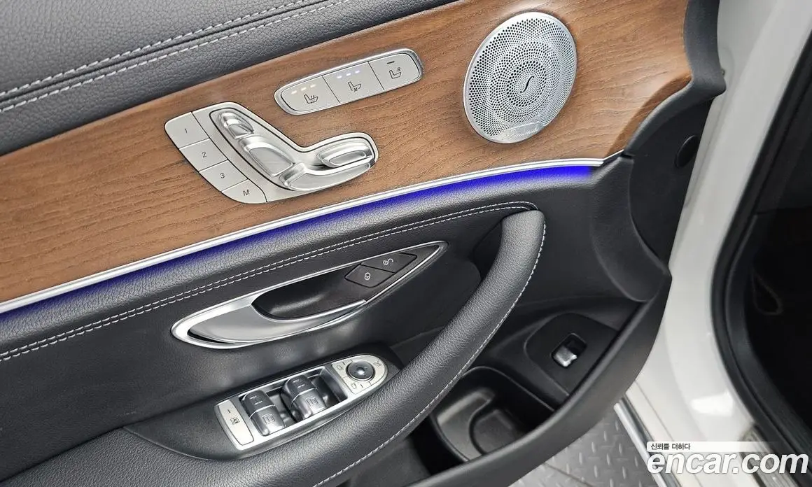 Mercedes-Benz E-Class 2020 2.0 автомат (гидро), фото 31 Mercedes-Benz E-Class 2020 2.0 автомат (гидро), фото 31