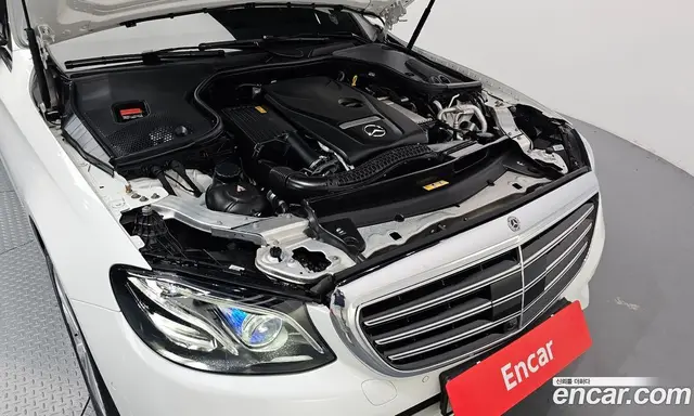 Mercedes-Benz E-Class 2020 2.0 автомат (гидро), миниатюра 6 Mercedes-Benz E-Class 2020 2.0 автомат (гидро), миниатюра 6