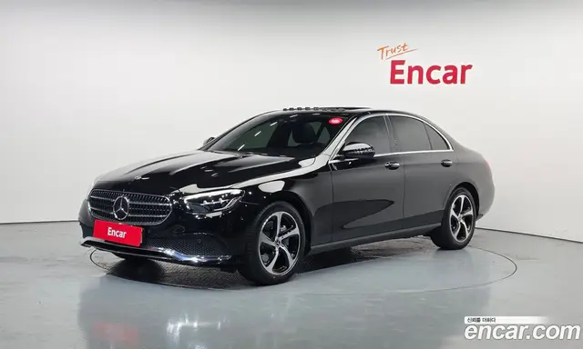 Mercedes-Benz E-Class 2021 2.0 автомат (гидро), миниатюра 1 Mercedes-Benz E-Class 2021 2.0 автомат (гидро), миниатюра 1