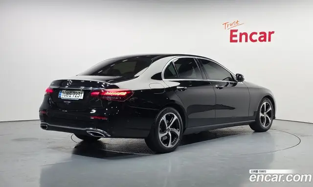 Mercedes-Benz E-Class 2021 2.0 автомат (гидро), миниатюра 2 Mercedes-Benz E-Class 2021 2.0 автомат (гидро), миниатюра 2