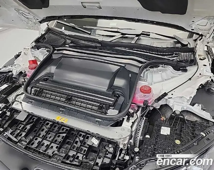 Mercedes-Benz EQE 2023 автомат (гидро), фото 5 Mercedes-Benz EQE 2023 автомат (гидро), фото 5