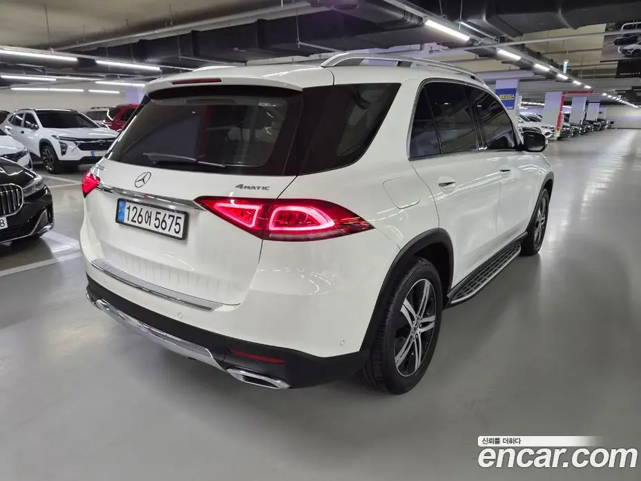 Mercedes-Benz GLE-Class 2020 1.9 автомат (гидро), фото 3 Mercedes-Benz GLE-Class 2020 1.9 автомат (гидро), фото 3