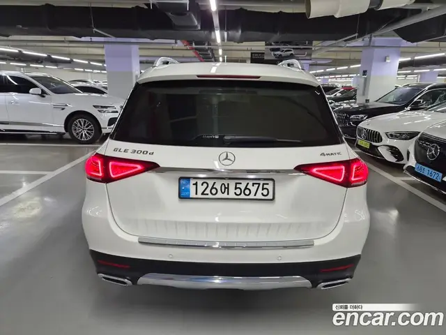 Mercedes-Benz GLE-Class 2020 1.9 автомат (гидро), миниатюра 4 Mercedes-Benz GLE-Class 2020 1.9 автомат (гидро), миниатюра 4