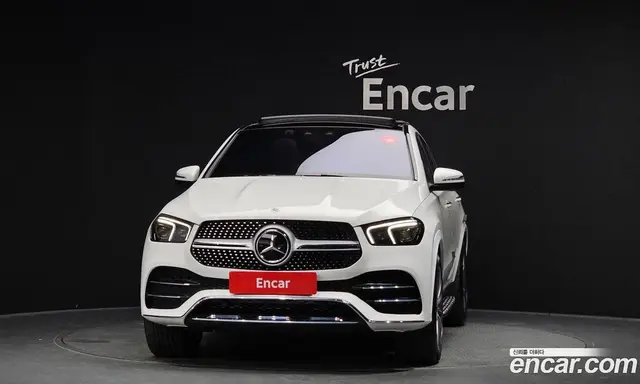 Mercedes-Benz GLE-Class 2023 2.9 автомат (гидро), миниатюра 3