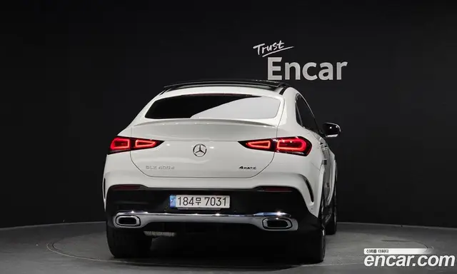 Mercedes-Benz GLE-Class 2023 2.9 автомат (гидро), миниатюра 4