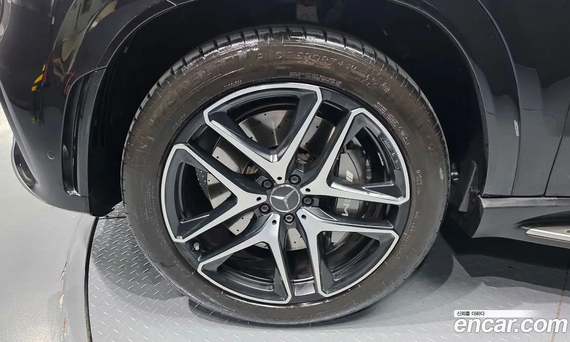 Mercedes-Benz GLE-Class 2023 3.0 автомат (гидро), фото 5 Mercedes-Benz GLE-Class 2023 3.0 автомат (гидро), фото 5