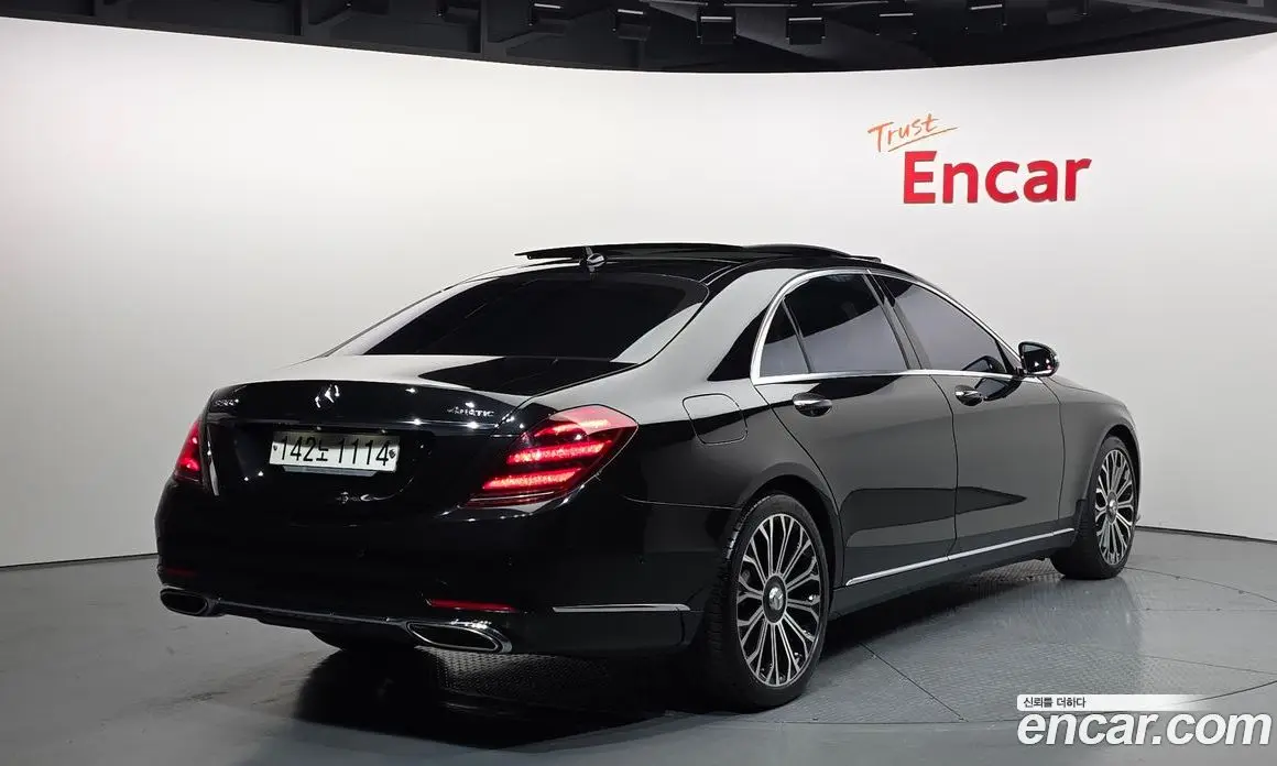 Mercedes-Benz S-Class 2020 4.0 автомат (гидро), фото 2 Mercedes-Benz S-Class 2020 4.0 автомат (гидро), фото 2