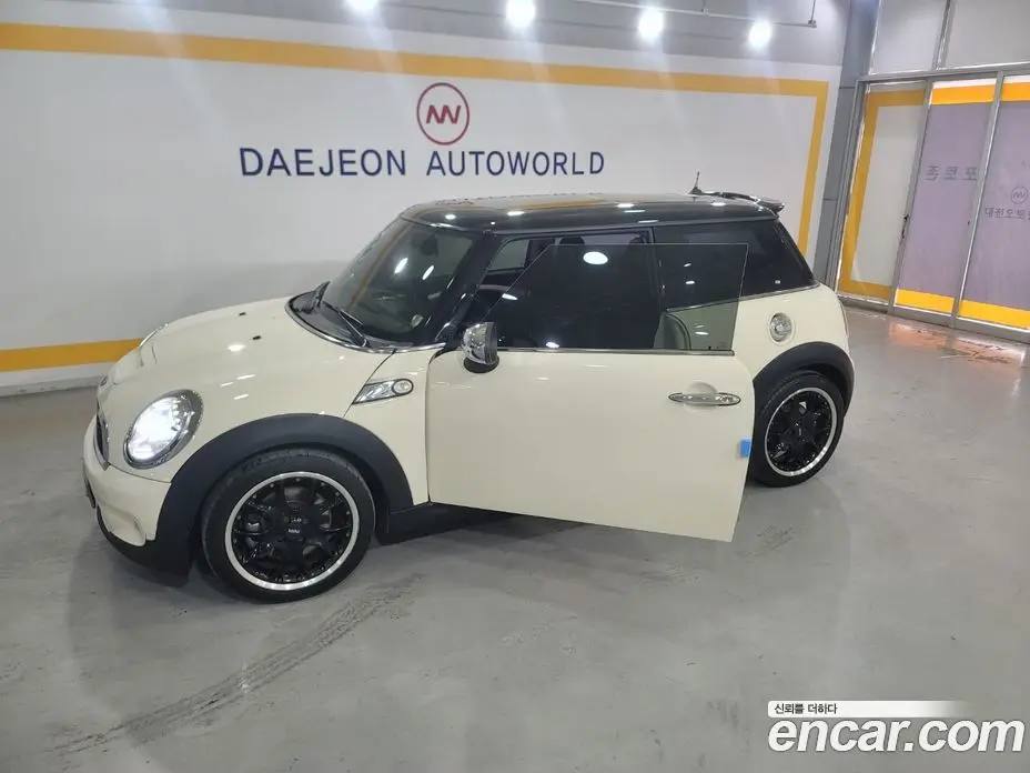 Mini Cooper 2009 1.6 автомат (гидро), фото 5 Mini Cooper 2009 1.6 автомат (гидро), фото 5