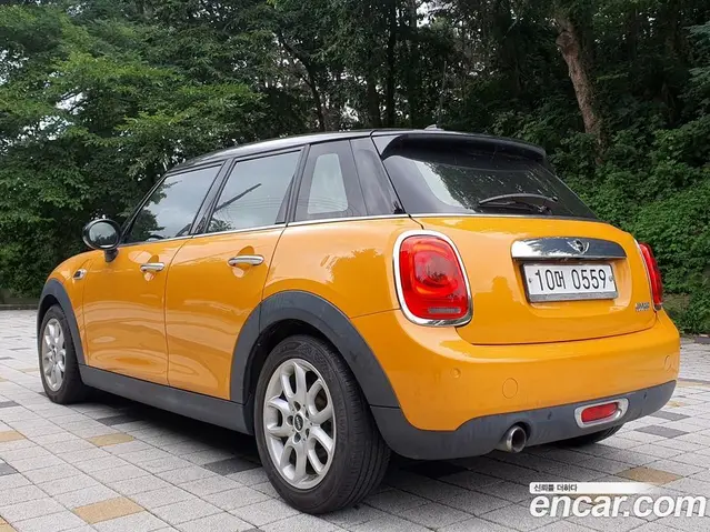 Mini Cooper 2015 1.5 автомат (гидро), миниатюра 2 Mini Cooper 2015 1.5 автомат (гидро), миниатюра 2