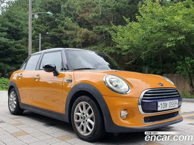 Mini Cooper 2015 1.5 автомат (гидро), миниатюра 4 Mini Cooper 2015 1.5 автомат (гидро), миниатюра 4