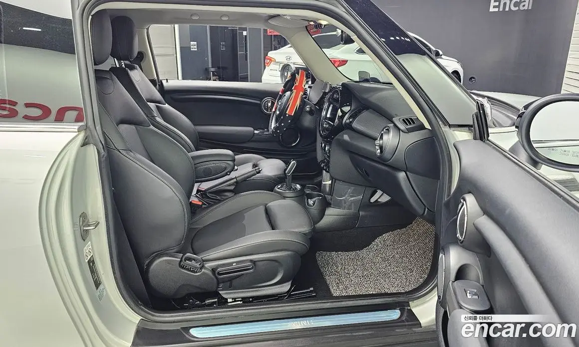 Mini Cooper 2021 1.5 автомат (гидро), фото 16