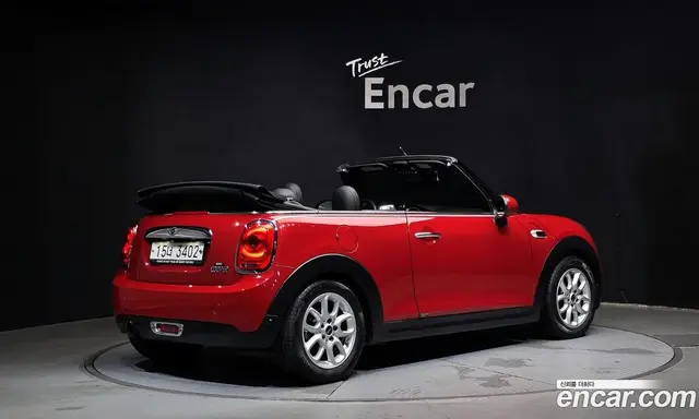 Mini Cooper Convertible 2018 1.5 автомат (гидро), миниатюра 2 Mini Cooper Convertible 2018 1.5 автомат (гидро), миниатюра 2