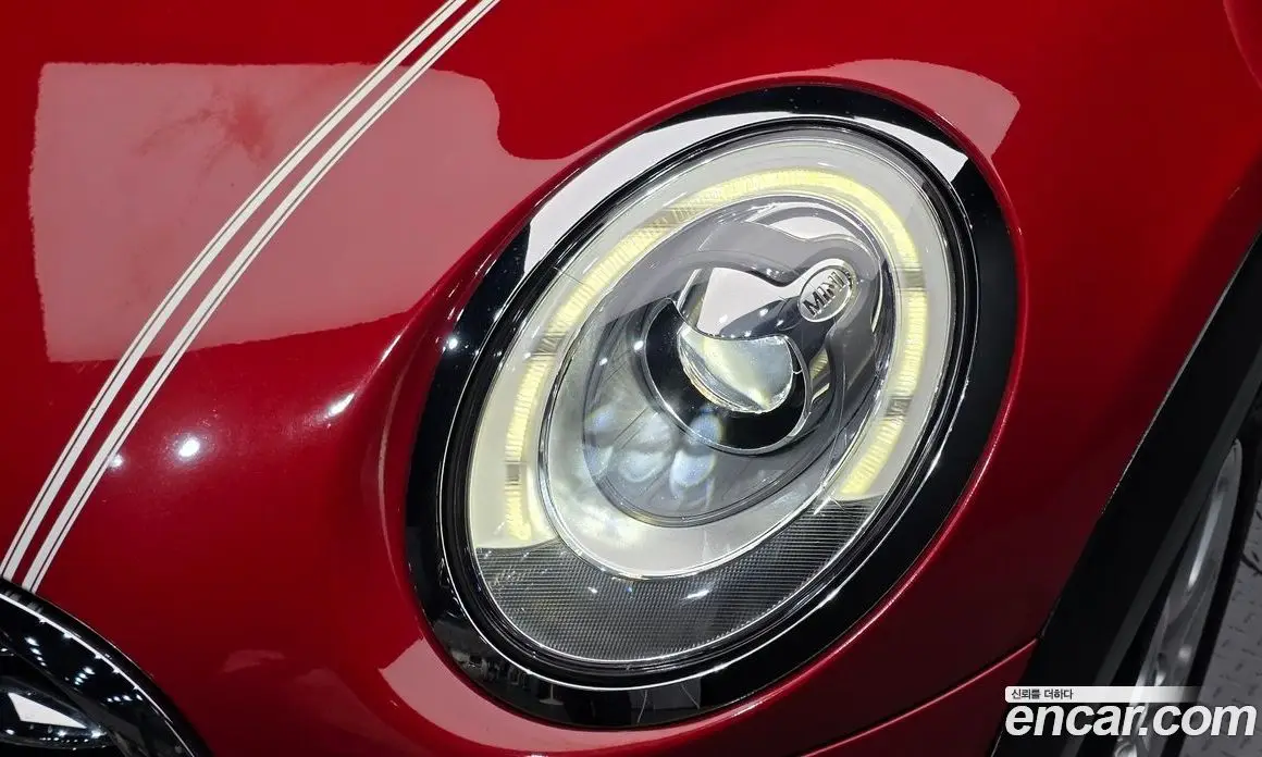 Mini Cooper Convertible 2018 1.5 автомат (гидро), фото 8 Mini Cooper Convertible 2018 1.5 автомат (гидро), фото 8
