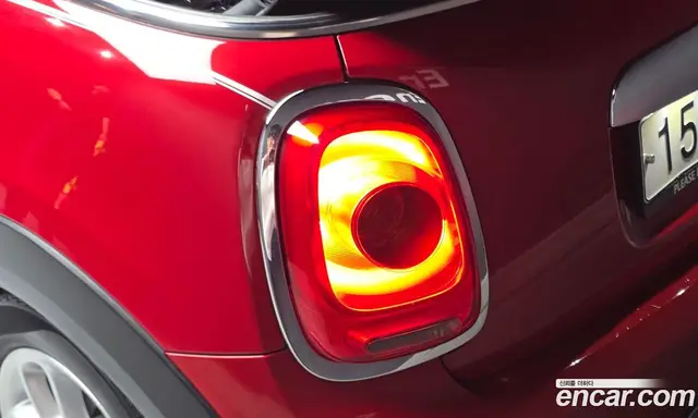 Mini Cooper Convertible 2018 1.5 автомат (гидро), миниатюра 9 Mini Cooper Convertible 2018 1.5 автомат (гидро), миниатюра 9