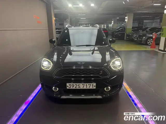 Mini Countryman 2020 2.0 автомат (гидро), миниатюра 3 Mini Countryman 2020 2.0 автомат (гидро), миниатюра 3