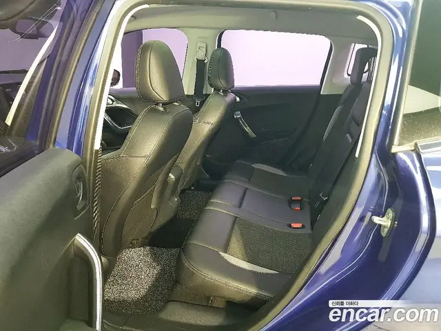 Peugeot 2008 2015 1.6 автомат (гидро), миниатюра 11 Peugeot 2008 2015 1.6 автомат (гидро), миниатюра 11
