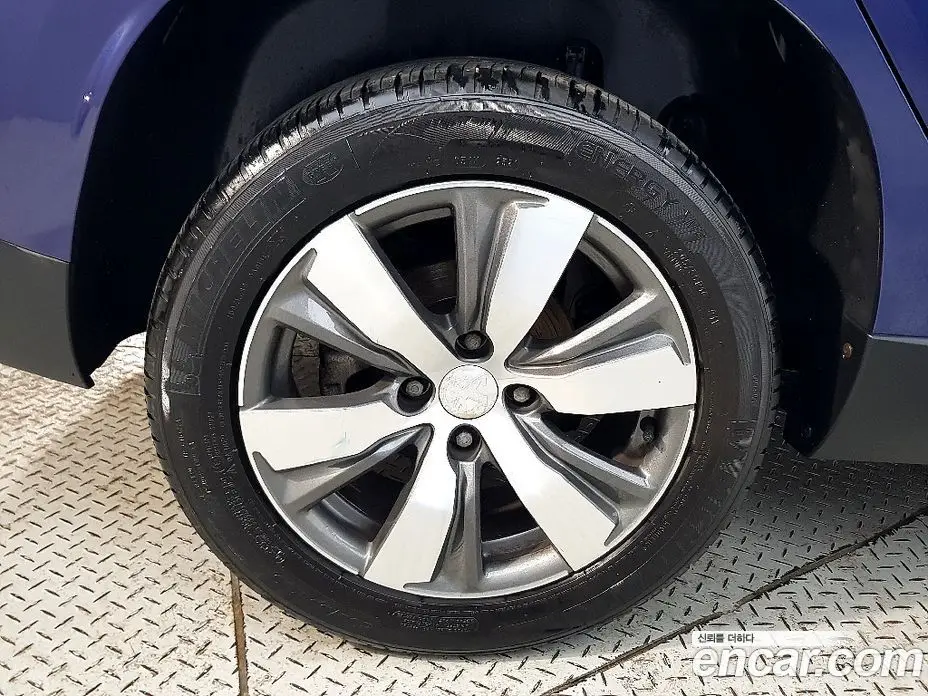 Peugeot 2008 2015 1.6 автомат (гидро), фото 5 Peugeot 2008 2015 1.6 автомат (гидро), фото 5