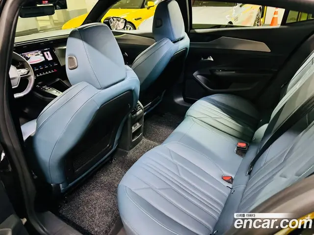 Peugeot 408 2023 1.2 автомат (гидро), миниатюра 11 Peugeot 408 2023 1.2 автомат (гидро), миниатюра 11