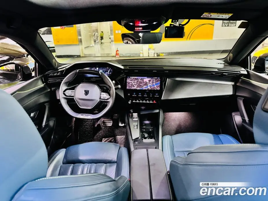Peugeot 408 2023 1.2 автомат (гидро), фото 6 Peugeot 408 2023 1.2 автомат (гидро), фото 6