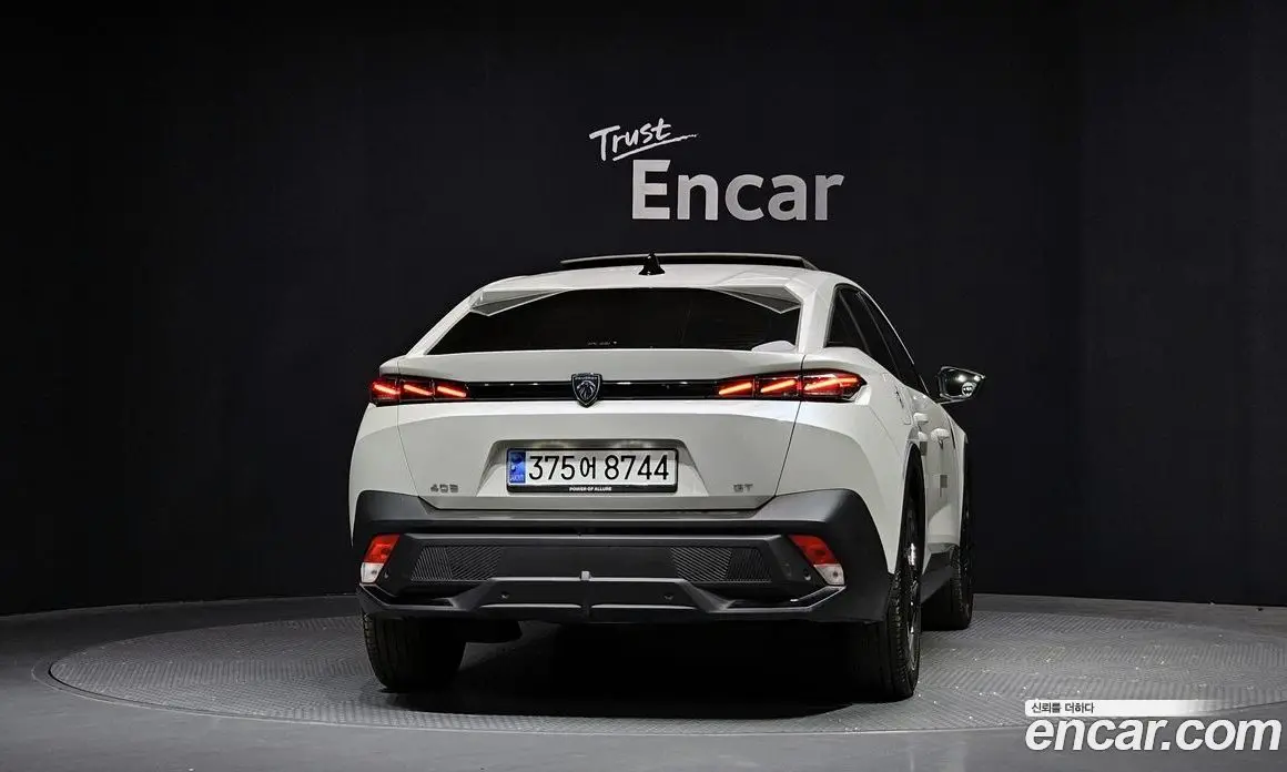 Peugeot 408 2023 1.2 автомат (гидро), фото 4 Peugeot 408 2023 1.2 автомат (гидро), фото 4