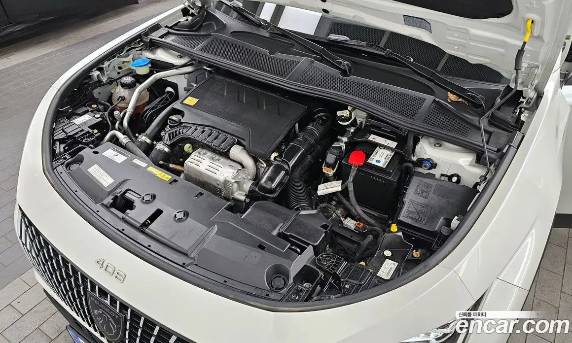 Peugeot 408 2023 1.2 автомат (гидро), фото 6 Peugeot 408 2023 1.2 автомат (гидро), фото 6