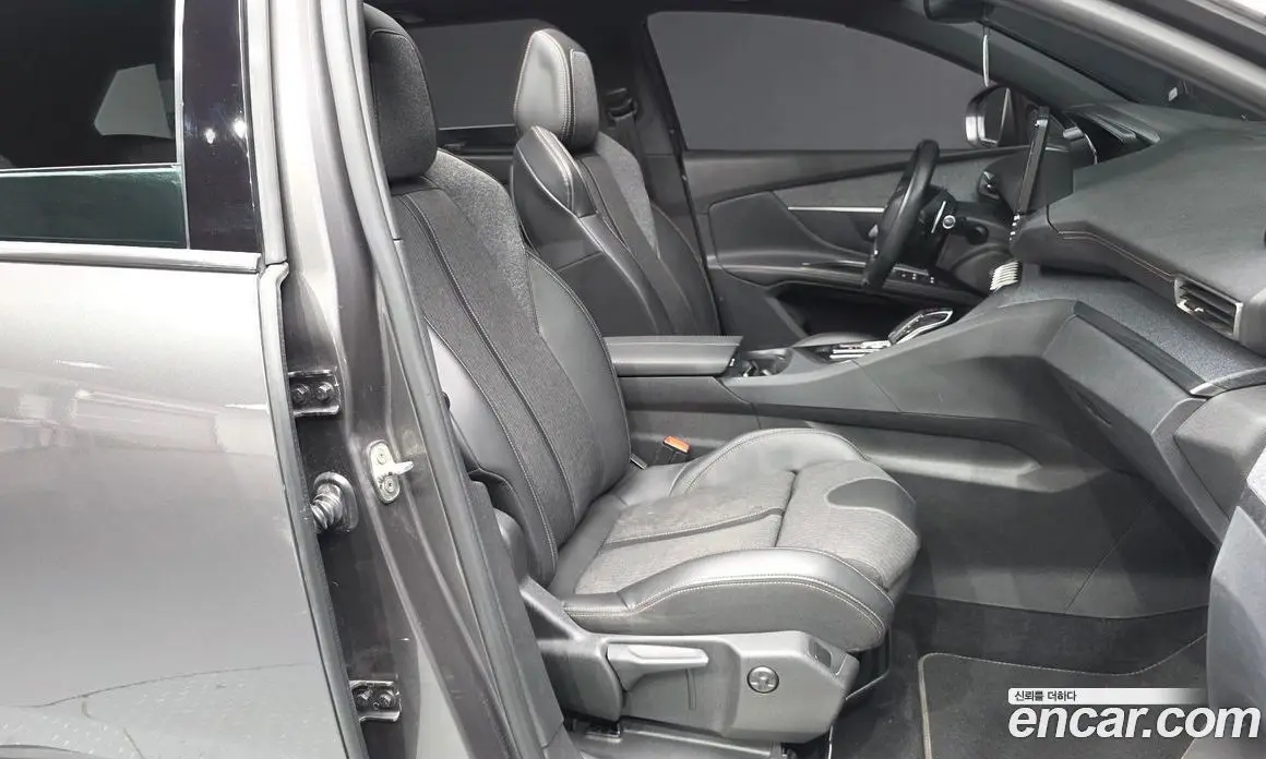 Peugeot 5008 2018 1.6 автомат (гидро), фото 11 Peugeot 5008 2018 1.6 автомат (гидро), фото 11