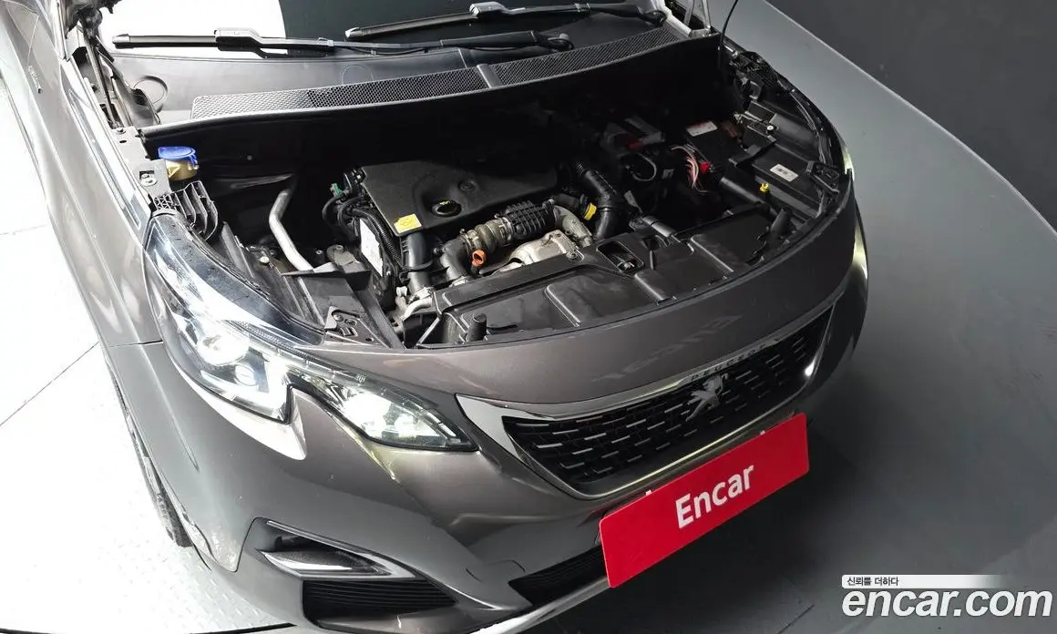 Peugeot 5008 2018 1.6 автомат (гидро), фото 6 Peugeot 5008 2018 1.6 автомат (гидро), фото 6