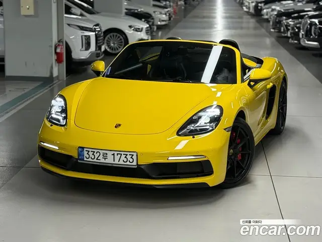 Porsche 718, 2021, 67 700 км