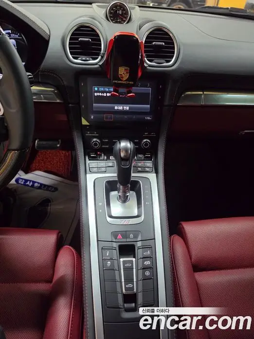 Porsche 718 2023 4.0 автомат (гидро), фото 15 Porsche 718 2023 4.0 автомат (гидро), фото 15