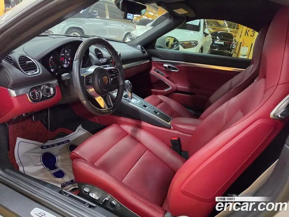Porsche 718 2023 4.0 автомат (гидро), фото 18 Porsche 718 2023 4.0 автомат (гидро), фото 18