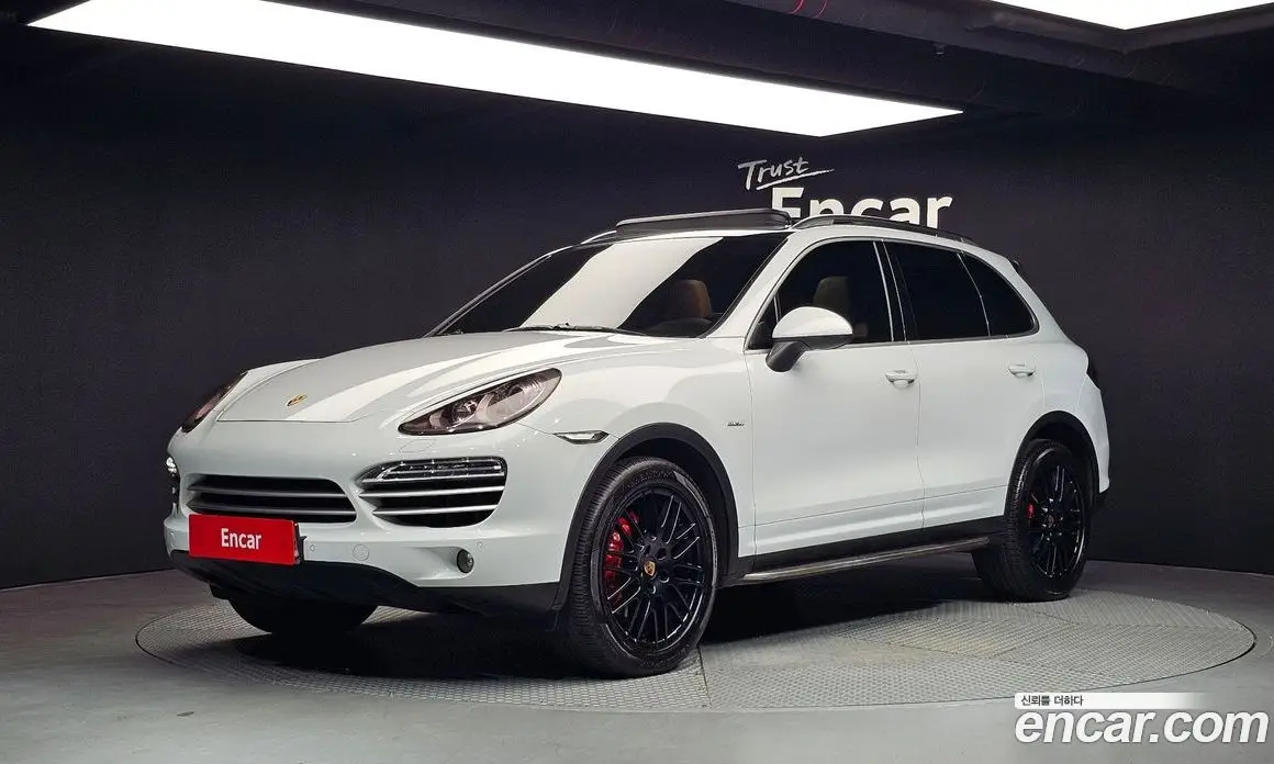 Porsche Cayenne 2014 3.0 автомат (гидро), фото 1 Porsche Cayenne 2014 3.0 автомат (гидро), фото 1