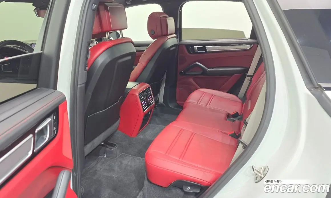 Porsche Cayenne 2023 3.0 автомат (гидро), фото 17 Porsche Cayenne 2023 3.0 автомат (гидро), фото 17