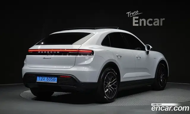 Porsche Macan 2025 0.2 автомат (гидро), миниатюра 2