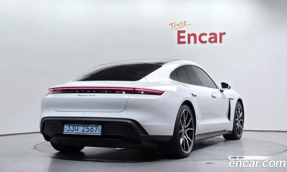 Porsche Taycan 2024 0.1 автомат (гидро), фото 2 Porsche Taycan 2024 0.1 автомат (гидро), фото 2