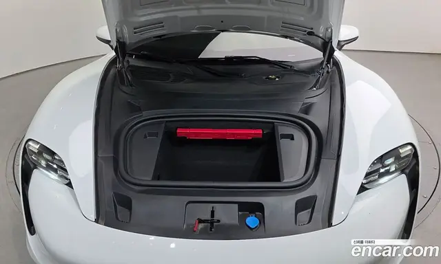 Porsche Taycan 2024 0.1 автомат (гидро), миниатюра 6 Porsche Taycan 2024 0.1 автомат (гидро), миниатюра 6