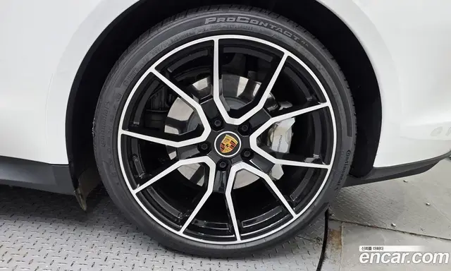 Porsche Taycan 2024 0.1 автомат (гидро), миниатюра 7 Porsche Taycan 2024 0.1 автомат (гидро), миниатюра 7