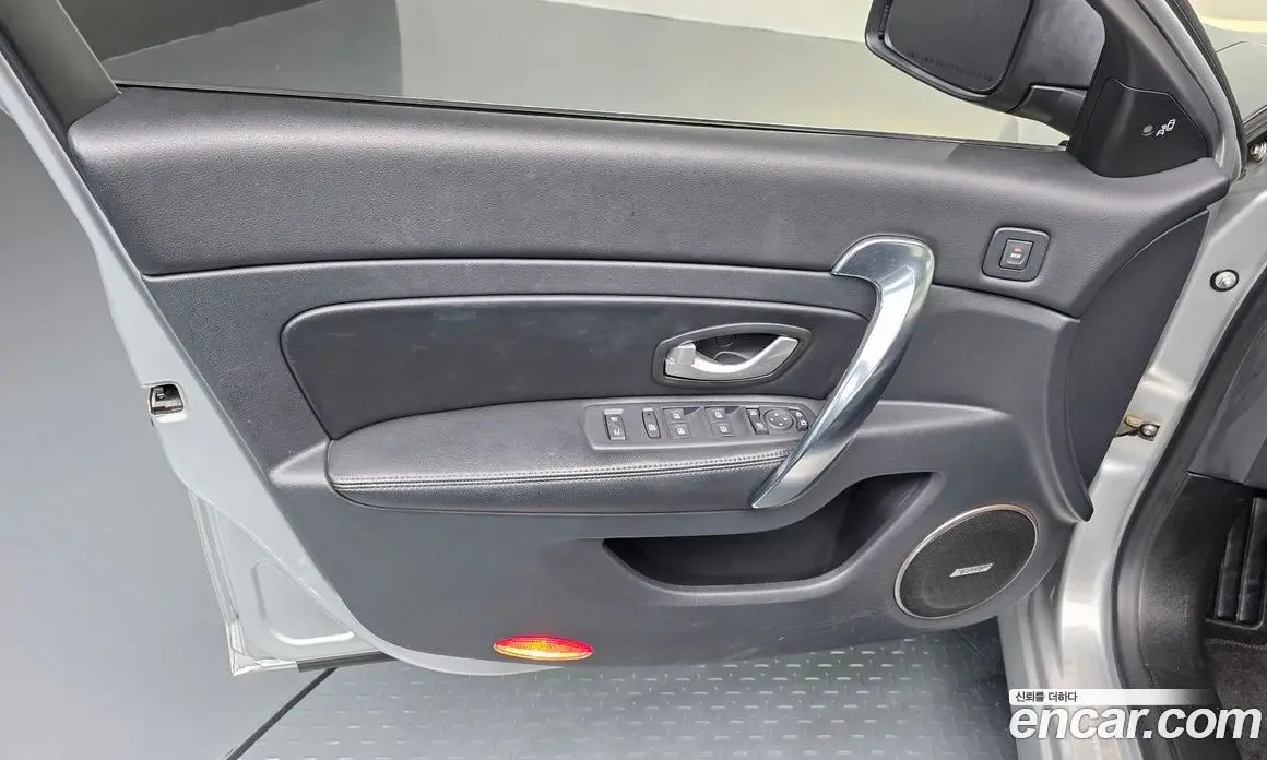 Renault (Samsung) SM5 2012 2.0 автомат (гидро), фото 14 Renault (Samsung) SM5 2012 2.0 автомат (гидро), фото 14