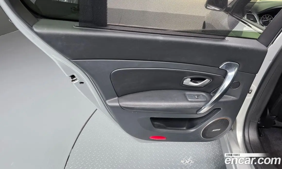 Renault (Samsung) SM5 2012 2.0 автомат (гидро), фото 15 Renault (Samsung) SM5 2012 2.0 автомат (гидро), фото 15