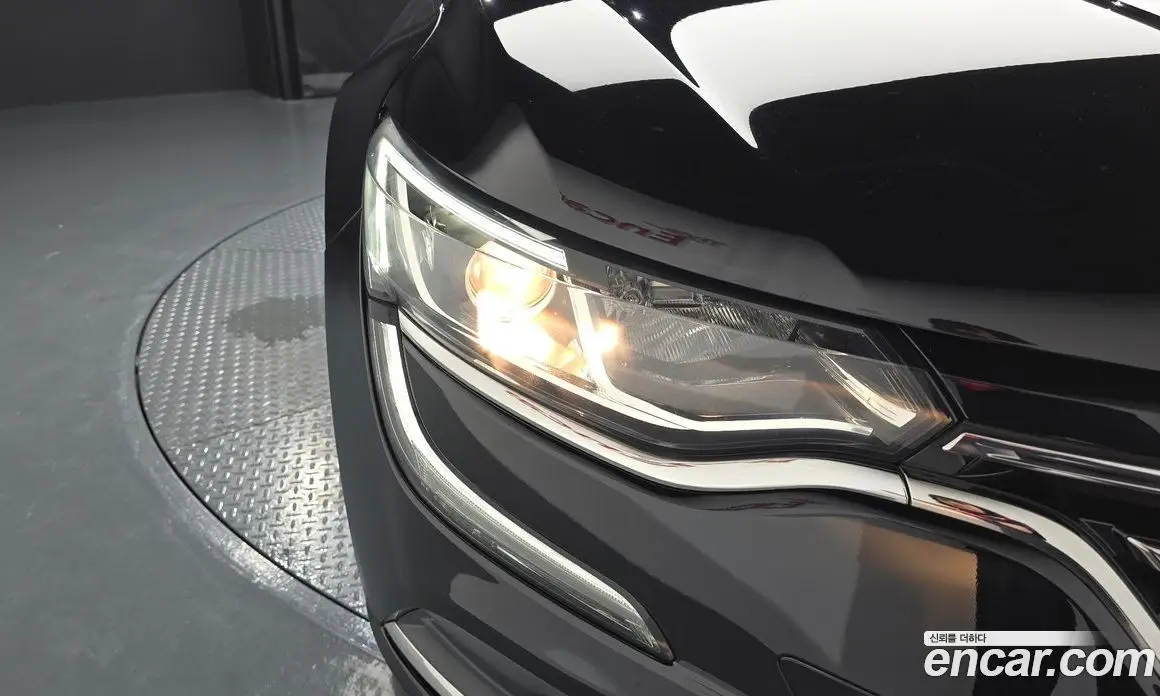 Renault (Samsung) SM6 2016 2.0 автомат (гидро), фото 8 Renault (Samsung) SM6 2016 2.0 автомат (гидро), фото 8