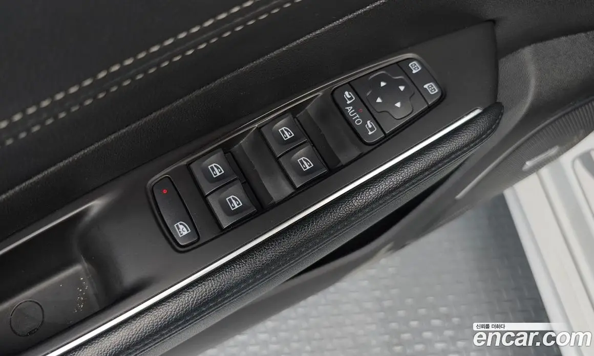 Renault (Samsung) SM6 2016 2.0 автомат (гидро), фото 12 Renault (Samsung) SM6 2016 2.0 автомат (гидро), фото 12
