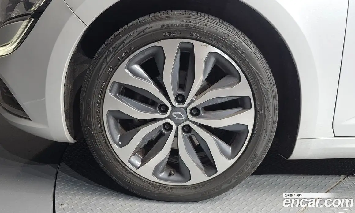 Renault (Samsung) SM6 2016 2.0 автомат (гидро), фото 5 Renault (Samsung) SM6 2016 2.0 автомат (гидро), фото 5