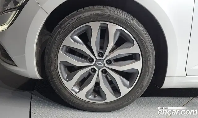 Renault (Samsung) SM6 2016 2.0 автомат (гидро), миниатюра 5 Renault (Samsung) SM6 2016 2.0 автомат (гидро), миниатюра 5