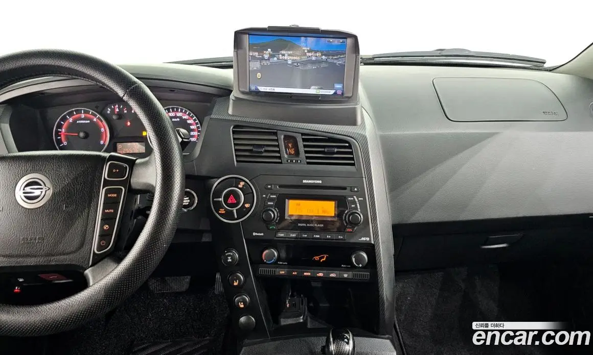 SsangYong Korando 2014 2.0 автомат (гидро), фото 16 SsangYong Korando 2014 2.0 автомат (гидро), фото 16