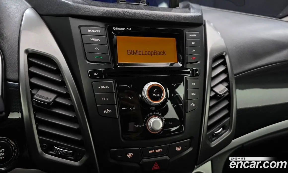 SsangYong Korando 2017 2.2 автомат (гидро), фото 16 SsangYong Korando 2017 2.2 автомат (гидро), фото 16