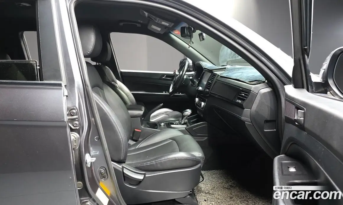 SsangYong Rexton 2019 2.2 автомат (гидро), фото 16 SsangYong Rexton 2019 2.2 автомат (гидро), фото 16