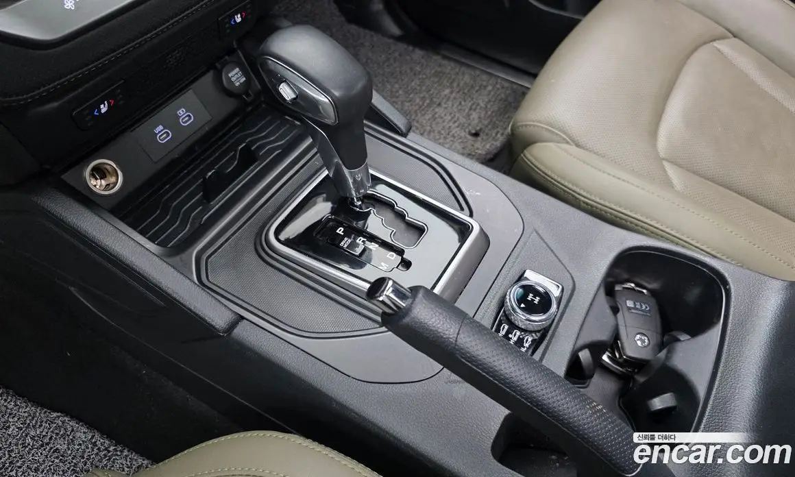 SsangYong Rexton 2023 2.2 автомат (гидро), фото 8