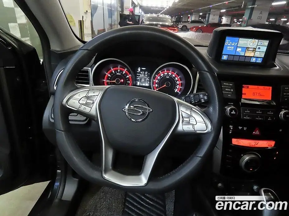 SsangYong TIBOLI 2015 1.6 автомат (гидро), фото 8 SsangYong TIBOLI 2015 1.6 автомат (гидро), фото 8
