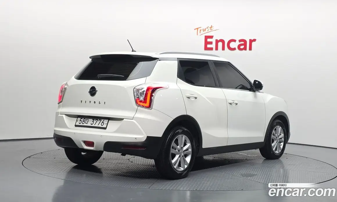 SsangYong TIBOLI 2017 1.6 автомат (гидро), фото 2 SsangYong TIBOLI 2017 1.6 автомат (гидро), фото 2